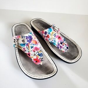 Alegria Gray Floral Sandals Vibrant Summer Style Size US8.5 EU39